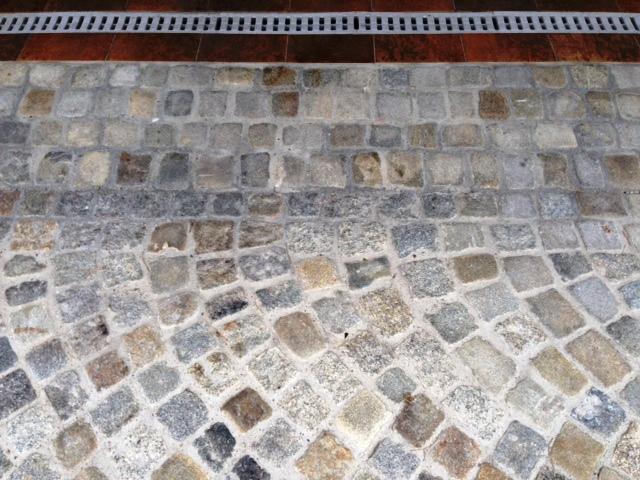 odwodnienie kamień brukowy